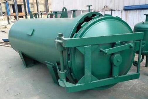 燃气锅炉采用燃烧器设定方式，双通道结构燃料充分燃烧(图1)