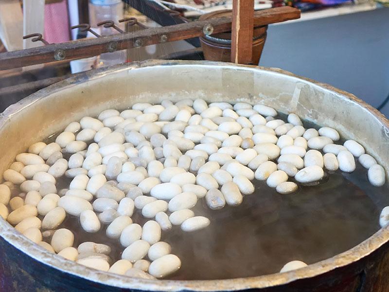 丝织品加工过程中,蒸汽发生器都提供了哪些帮助?(图2) 丝织品加工过程中,蒸汽发生器都提供了哪些帮助?(图2)