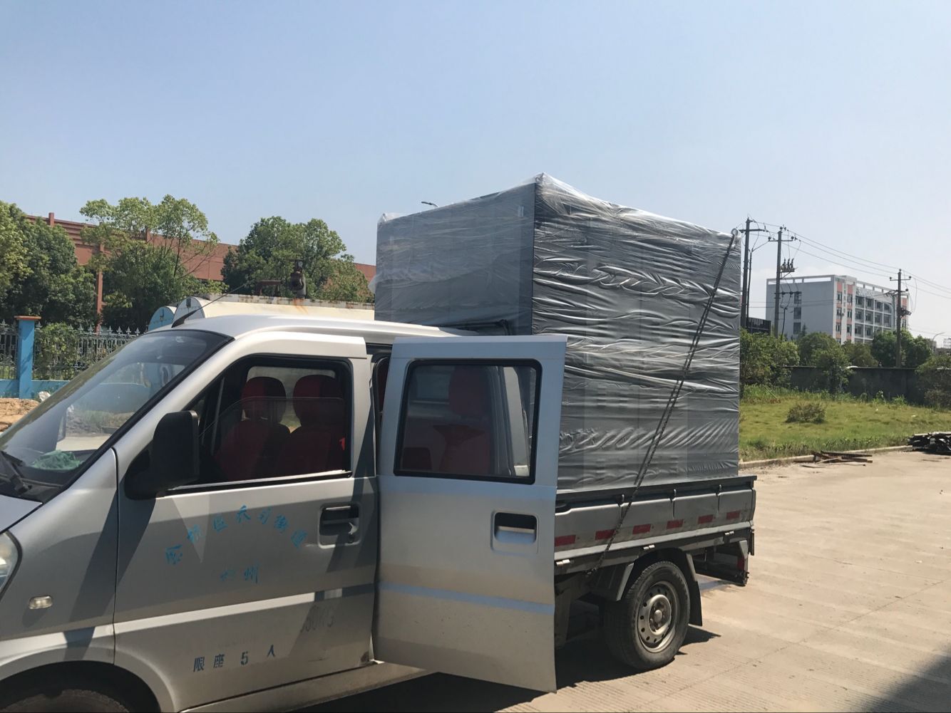 “源”牌150公斤/小时生物质蒸汽发生器发货忙！(图1)