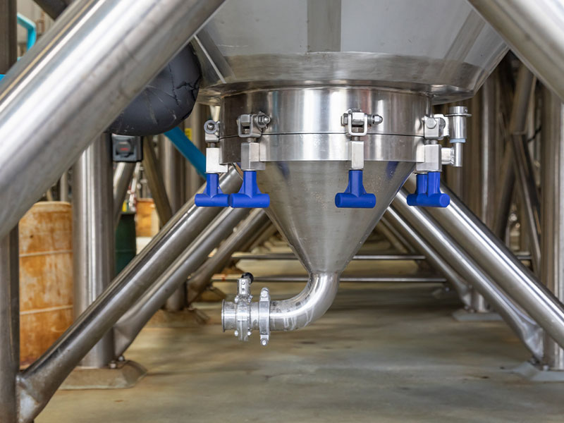 发酵罐使用时蒸汽发生器有何作用？(图1)