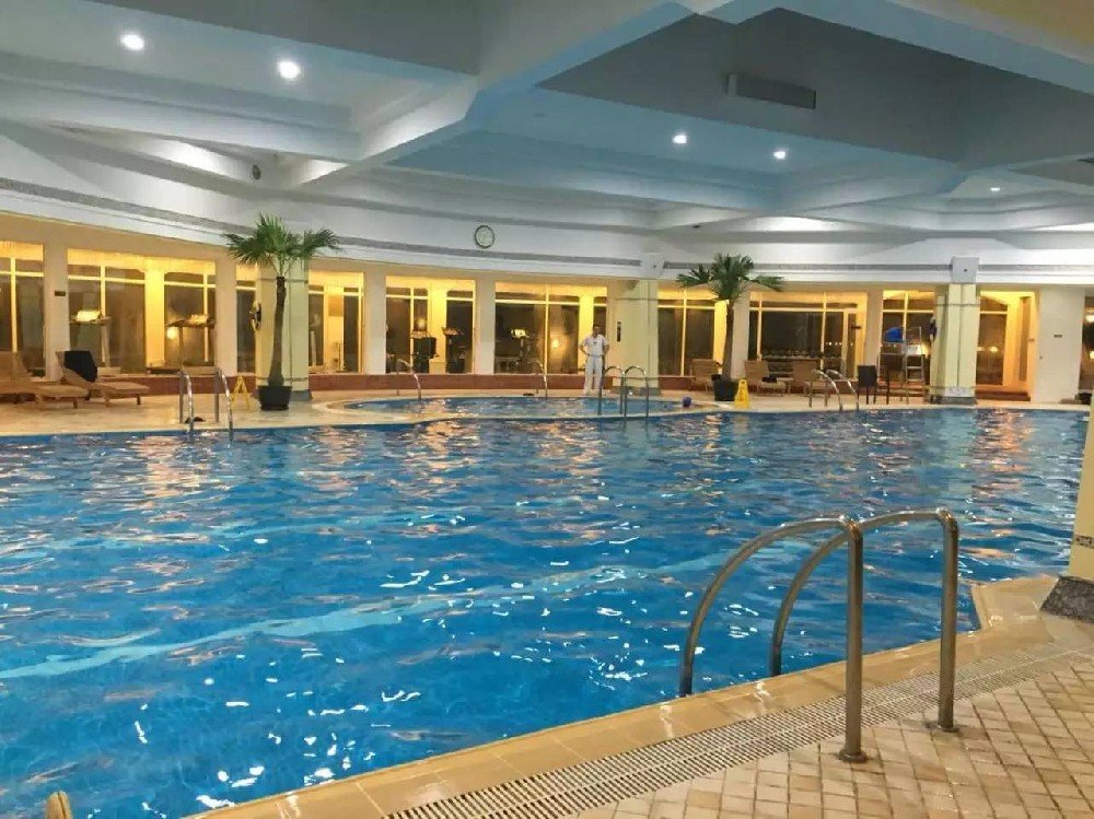 温泉辅热和泳池恒温电磁加热节能设计方案(图1)